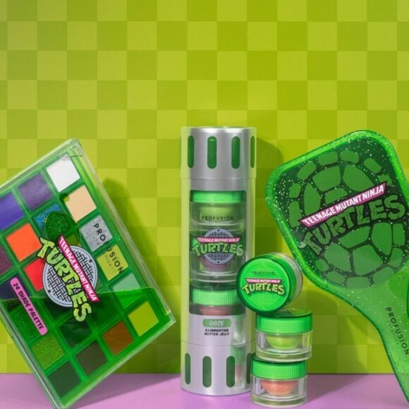 Profusion Cosmetics X TMNT Handheld Mirror - Picture 4 of 7